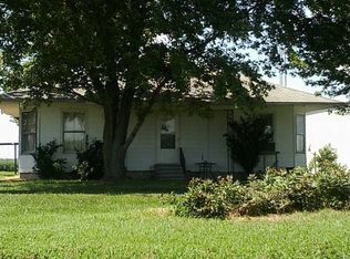 547 N 900 East Rd, Morrisonville, IL 62546