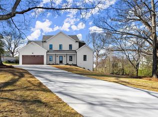 2801 Univeter Rd, Canton, GA 30115