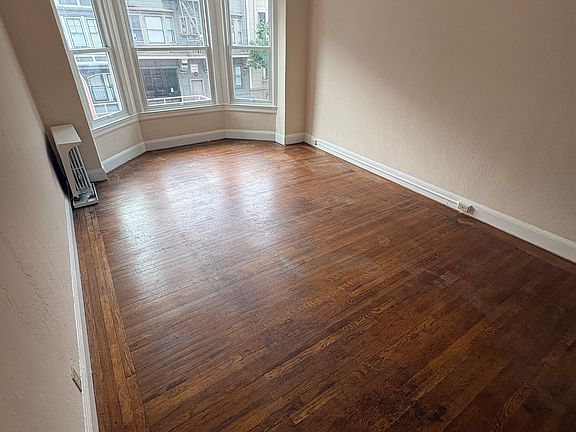 3rd image of 960 Pine St APT 2