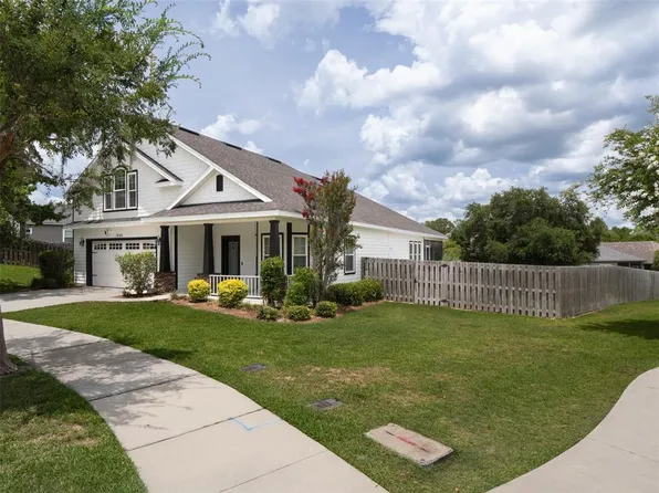 1541 NW 100th Dr, Gainesville, FL 32606