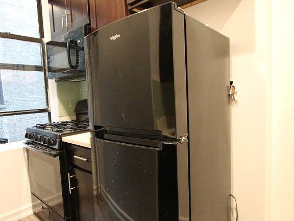 3rd image of 525 W 175th St APT 55