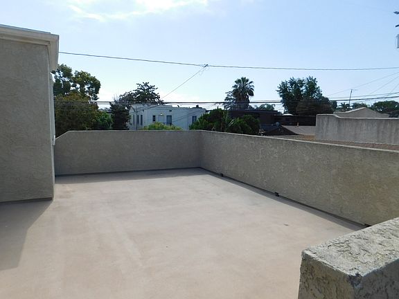 3rd image of 646 Ximeno Ave APT G
