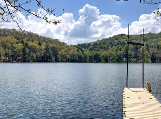 864 Strawberry Hill Rd, Cullowhee, NC 28723