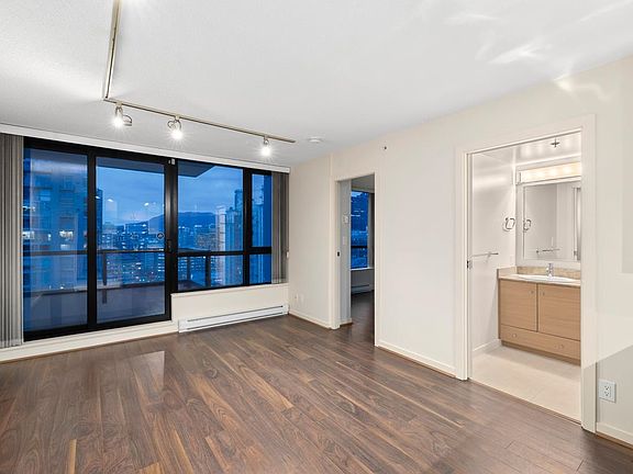 3rd image of 928 Homer St #2803