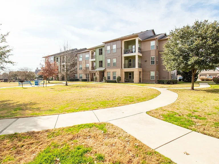 Encore Landing Apartment Homes — Photo 1