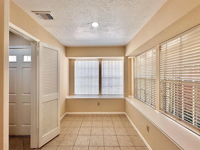 6437 Chatham Island Ln — Photo 12