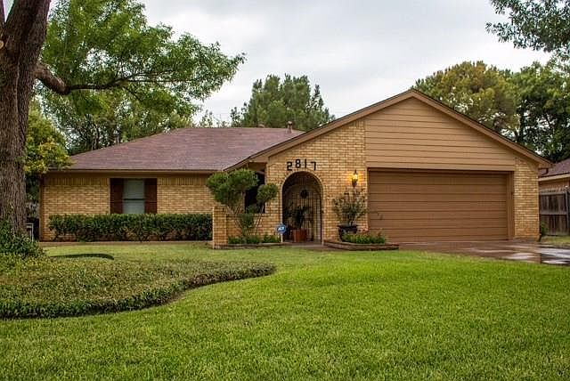 1st image of 2817 Stonecrest Dr