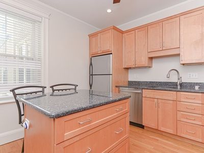 25 Green St #1, Brookline, MA, 02446