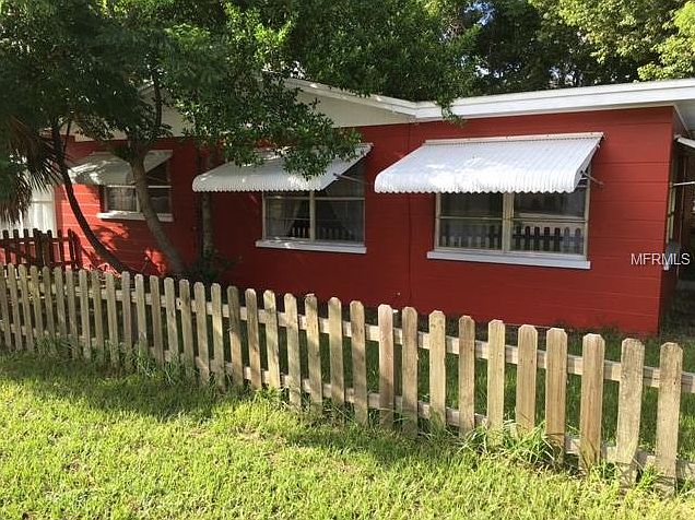 1st image of 203 Bignonia Ave