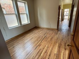 2856 W Roosevelt Rd, Chicago, IL