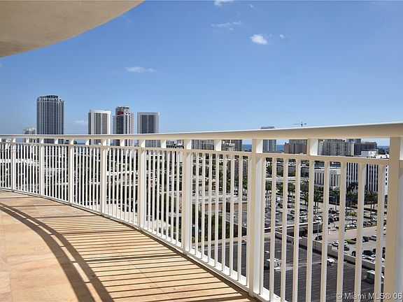 4th image of 1755 E Hallandale Beach Blvd Unit 1406E