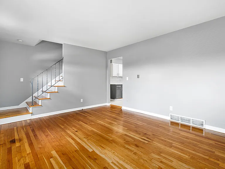 1167 Edgehill Rd — Photo 5