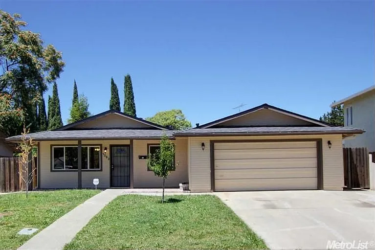 1393 Colette Way photo 1