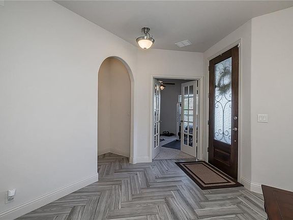 5th image of 1201 White Dove Dr