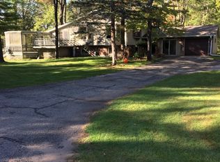 518 Rosa Ave, Crivitz, WI 54114