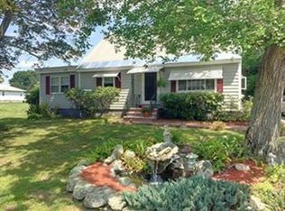 32 Trumbull Ave, Haverhill, MA 01832