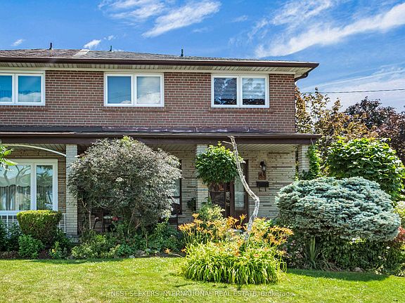 2nd image of 65 Orchardcroft Cres