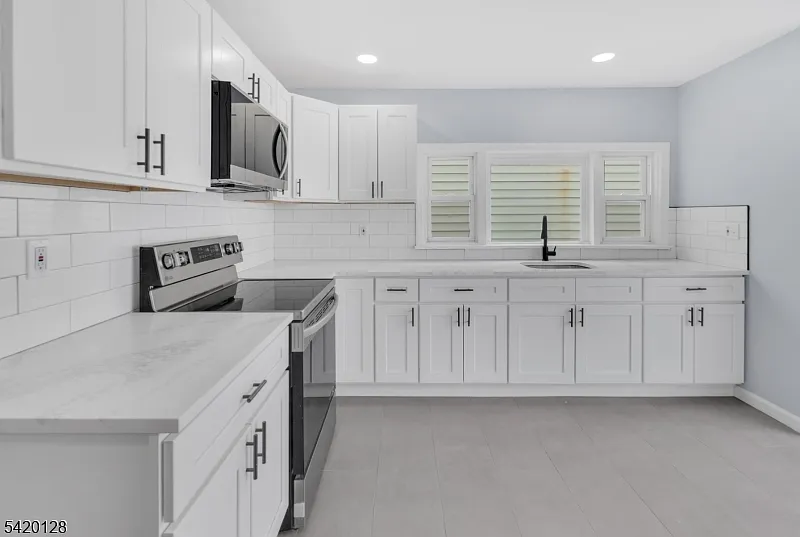 Building Photo - 157 Fairmount Ave #2