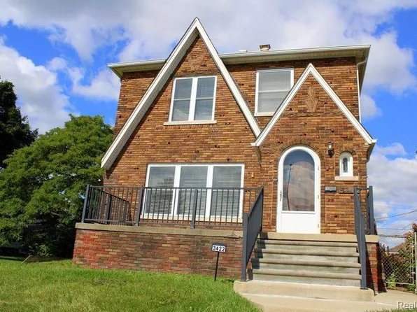 3422 4th St, Trenton, MI 48183