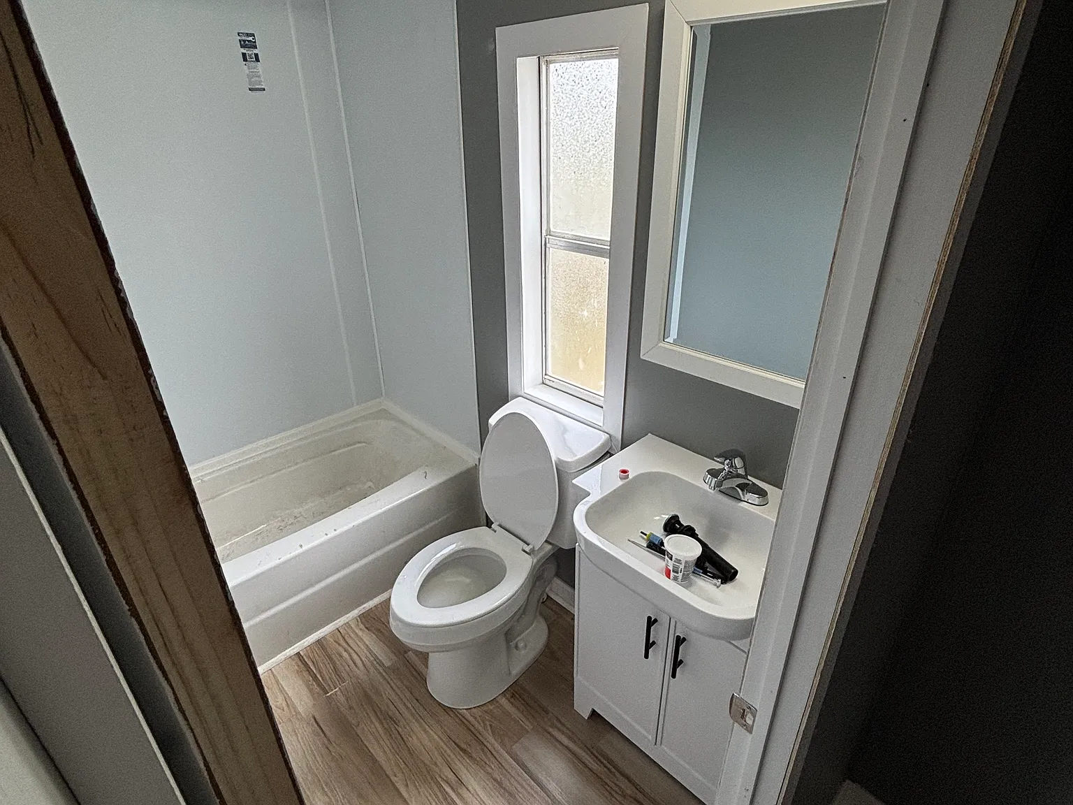 3 bed, 980 sqft, $1,200 — Photo 3
