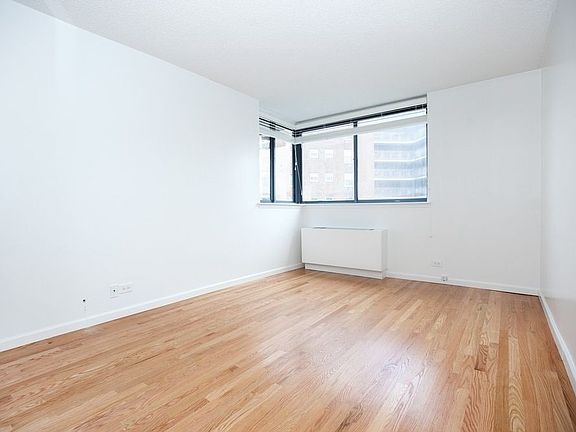 5th image of 62-54 97th Pl #9H