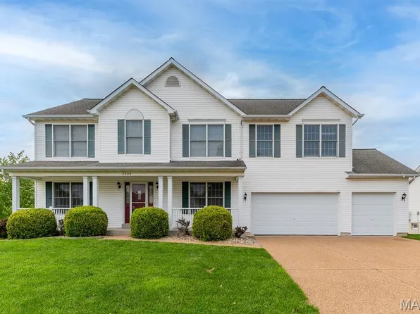 2339 Hidden Deer Dr, O'Fallon, MO 63368