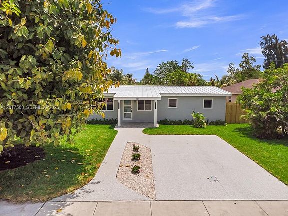 3rd image of 139 NW 12th Ave