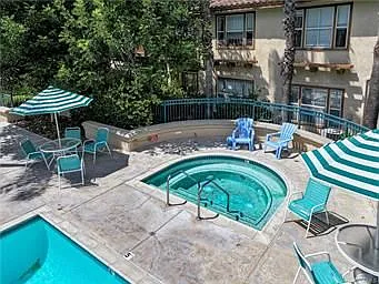 2 bed, 2.0 bath, 814 sqft, $2,900 — Photo 3