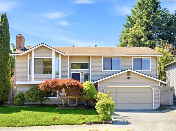 2719 NE 4th Court, Renton, WA 98056