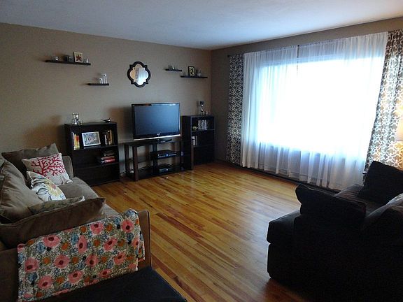 Large living room.