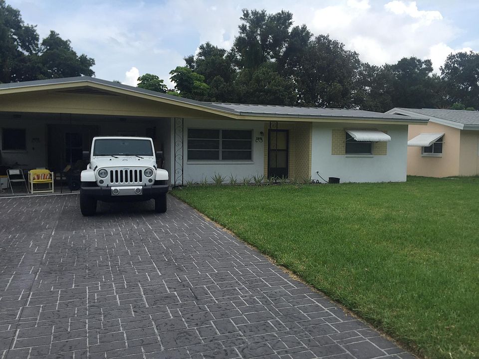 1st image of 2695 Pinehurst Ave