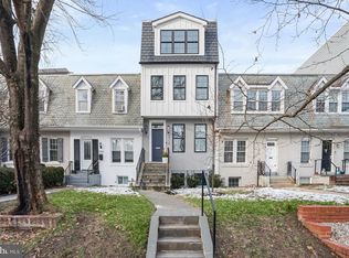 3719 R St NW, Washington, DC 20007