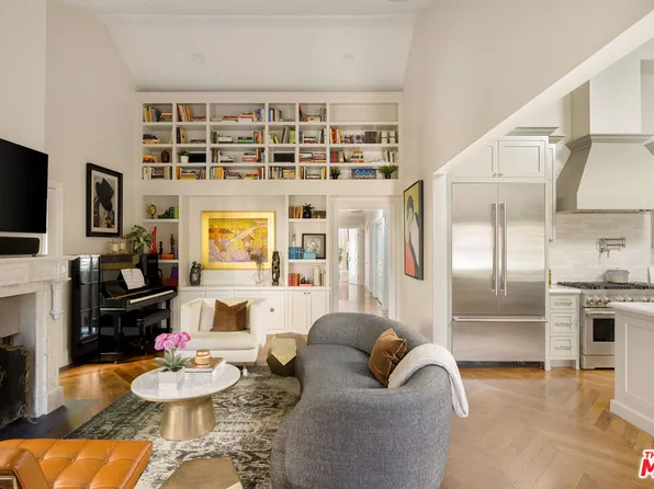 8906 Ashcroft Ave, West Hollywood, CA 90048