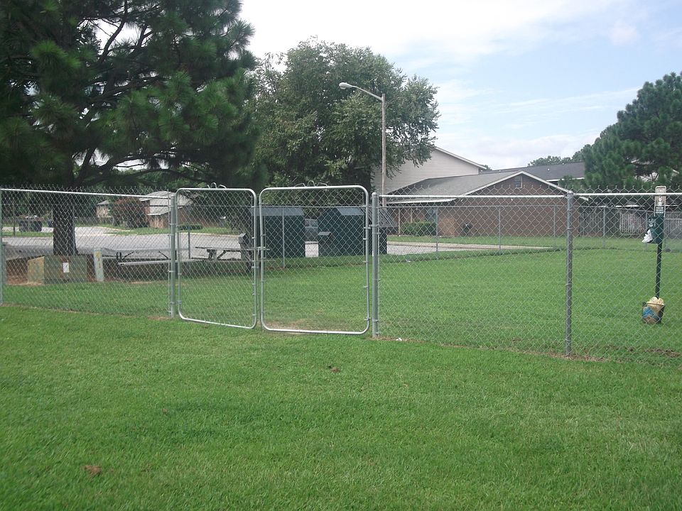 1st image of 3003 Kingston Cir APT L
