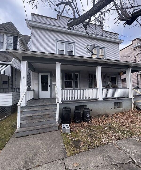 1st image of 27 Edison St