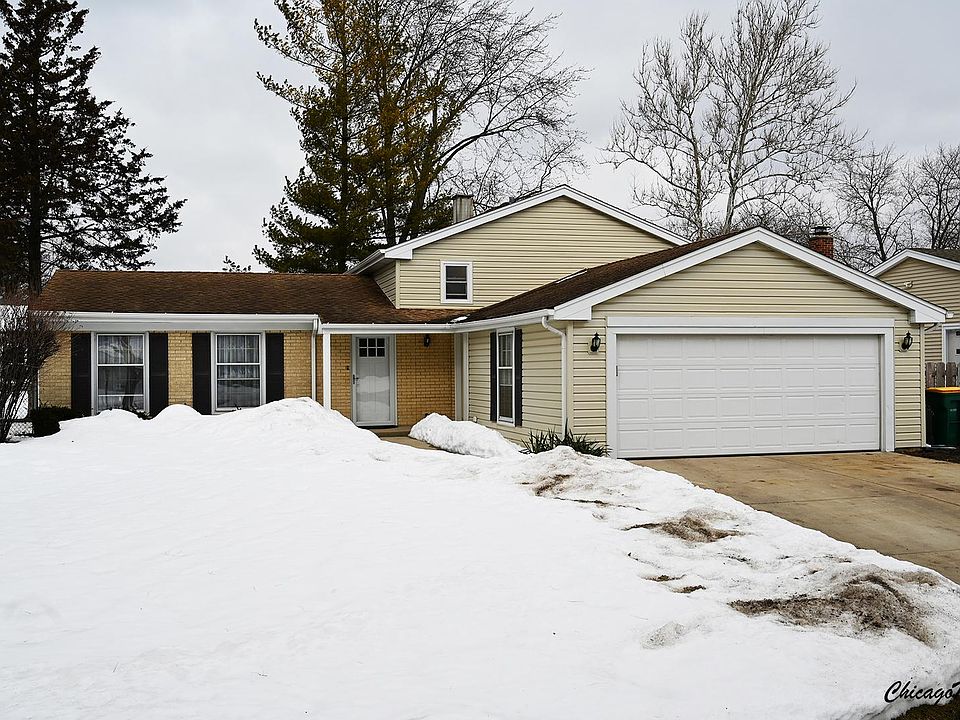 1st image of 800 Saratoga Ln