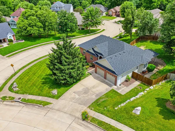 4092 Weston Dr, Columbia, MO 65203
