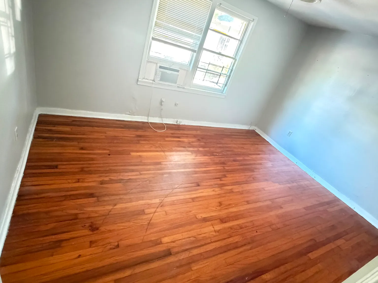 2 bed, 1100 sqft, $800 — Photo 4