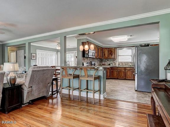 4th image of 313 Woodvale Ave