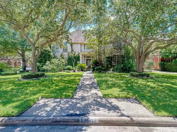 19507 Laurel Park Ln, Houston, TX 77094