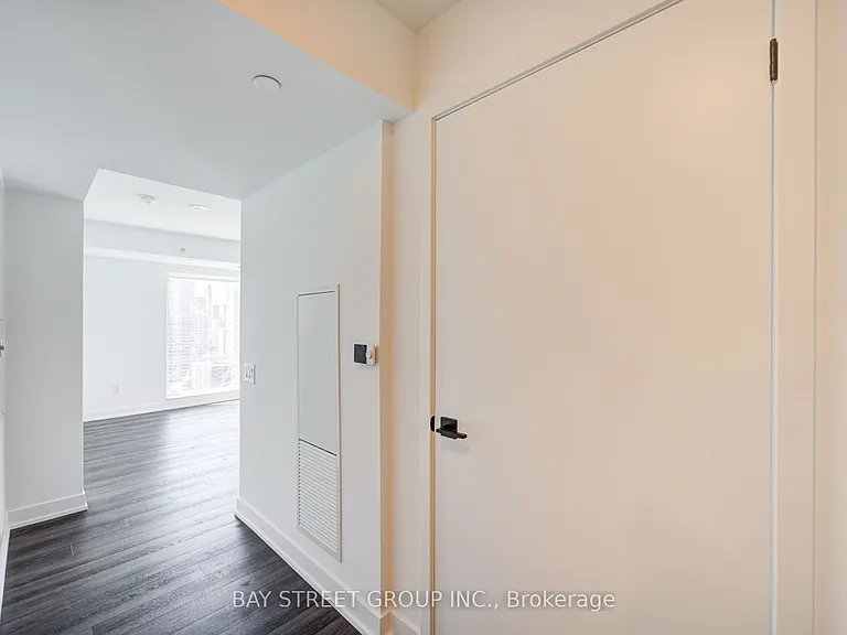 609 Sherbourne St #2302 — Photo 13