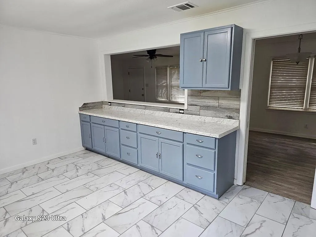 3 bed, 1800 sqft, $1,675 — Photo 2