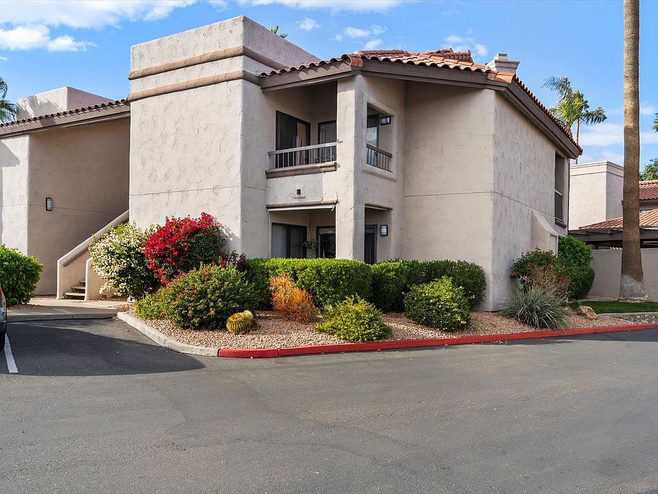 Rare 2nd floor corner unit