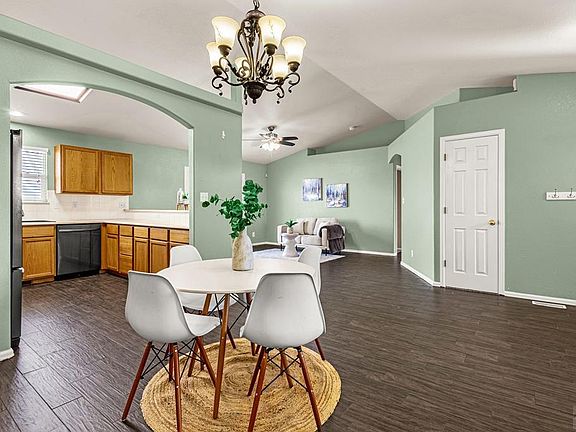 4th image of 1493 N Challenger Ln