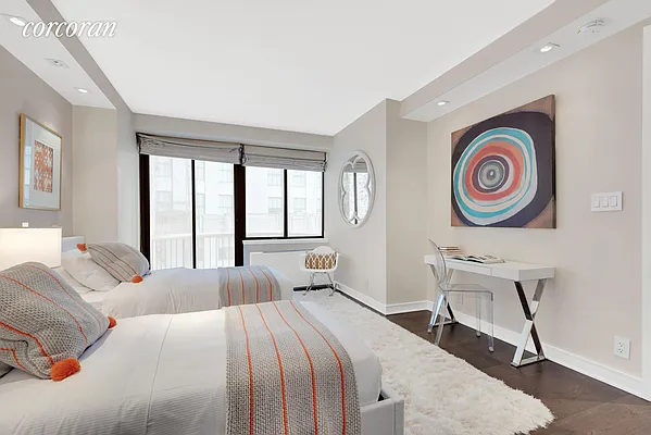 Sold by Corcoran | media 7