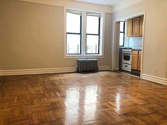1st image of 1340 E 9th St #D3