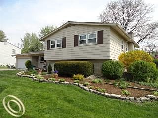 3rd image of 31220 Churchill Dr