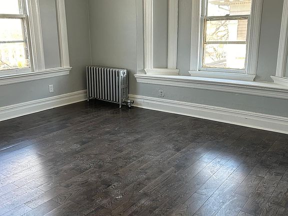 4th image of 270 Montclair Ave #2R