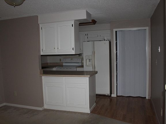 5th image of 6335 Baskerville Dr