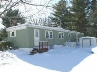 8 Carpenter St, Hooksett, NH 03106